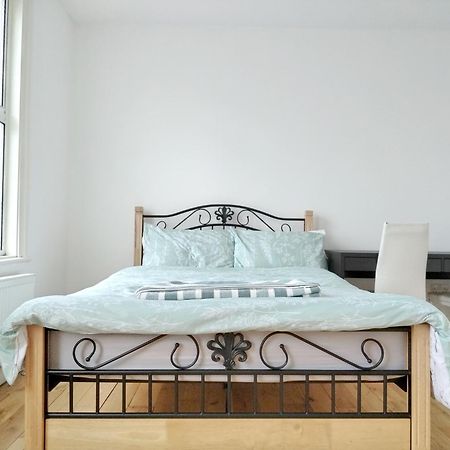 Cosy Rooms Near Canary Wharf & The O2 Лондон Екстер'єр фото