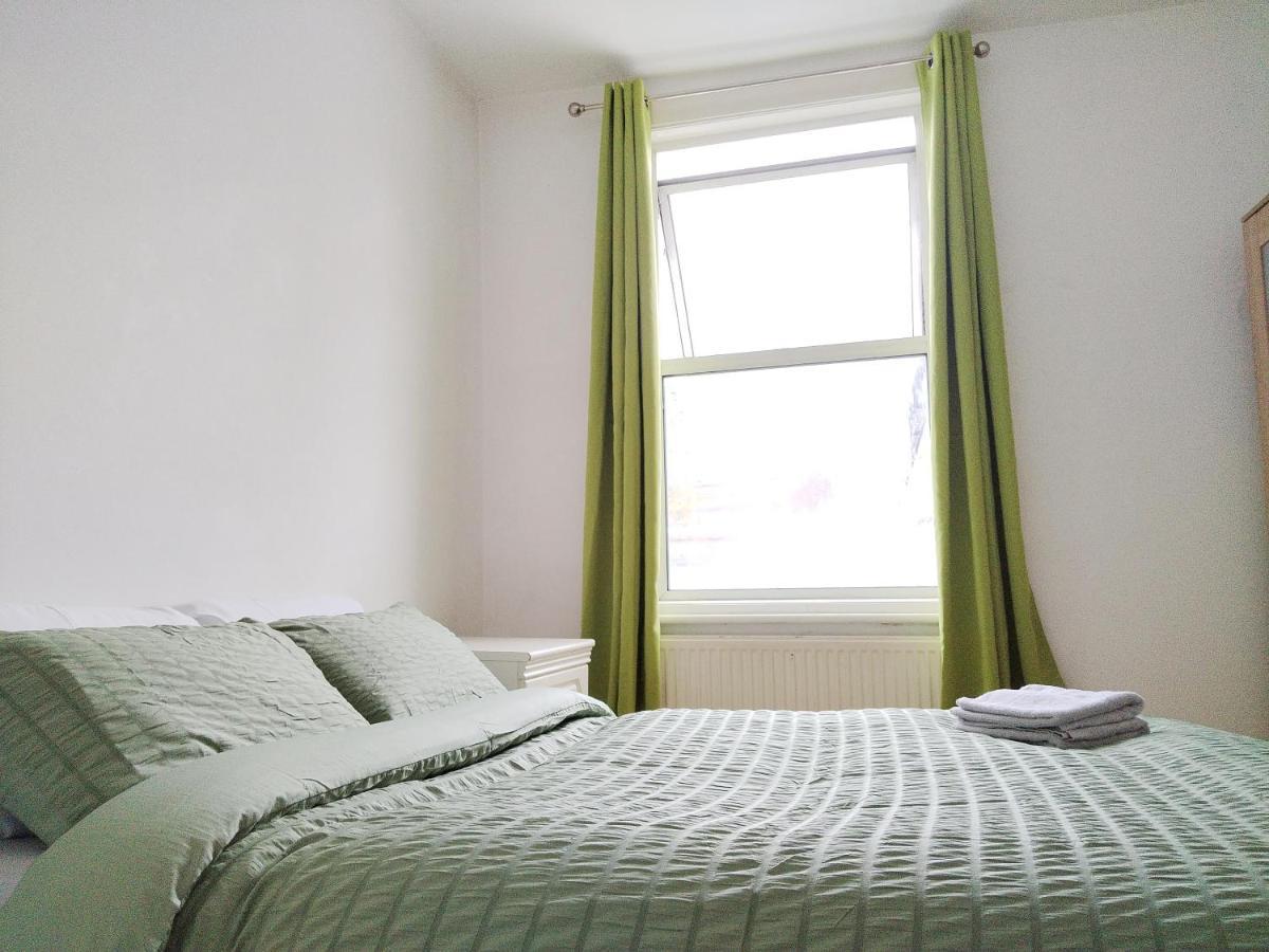 Cosy Rooms Near Canary Wharf & The O2 Лондон Екстер'єр фото