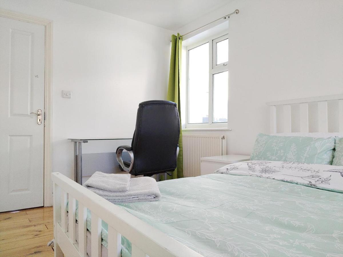 Cosy Rooms Near Canary Wharf & The O2 Лондон Екстер'єр фото