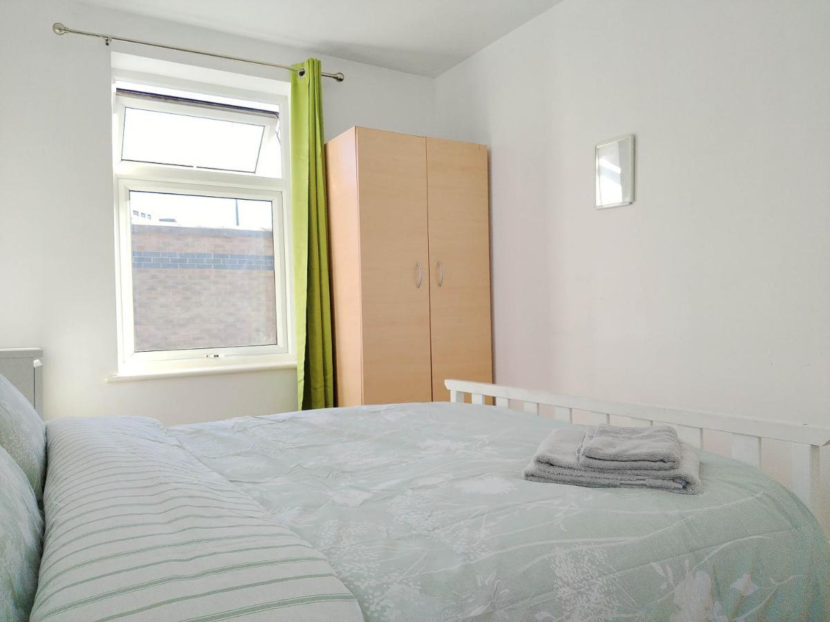 Cosy Rooms Near Canary Wharf & The O2 Лондон Екстер'єр фото